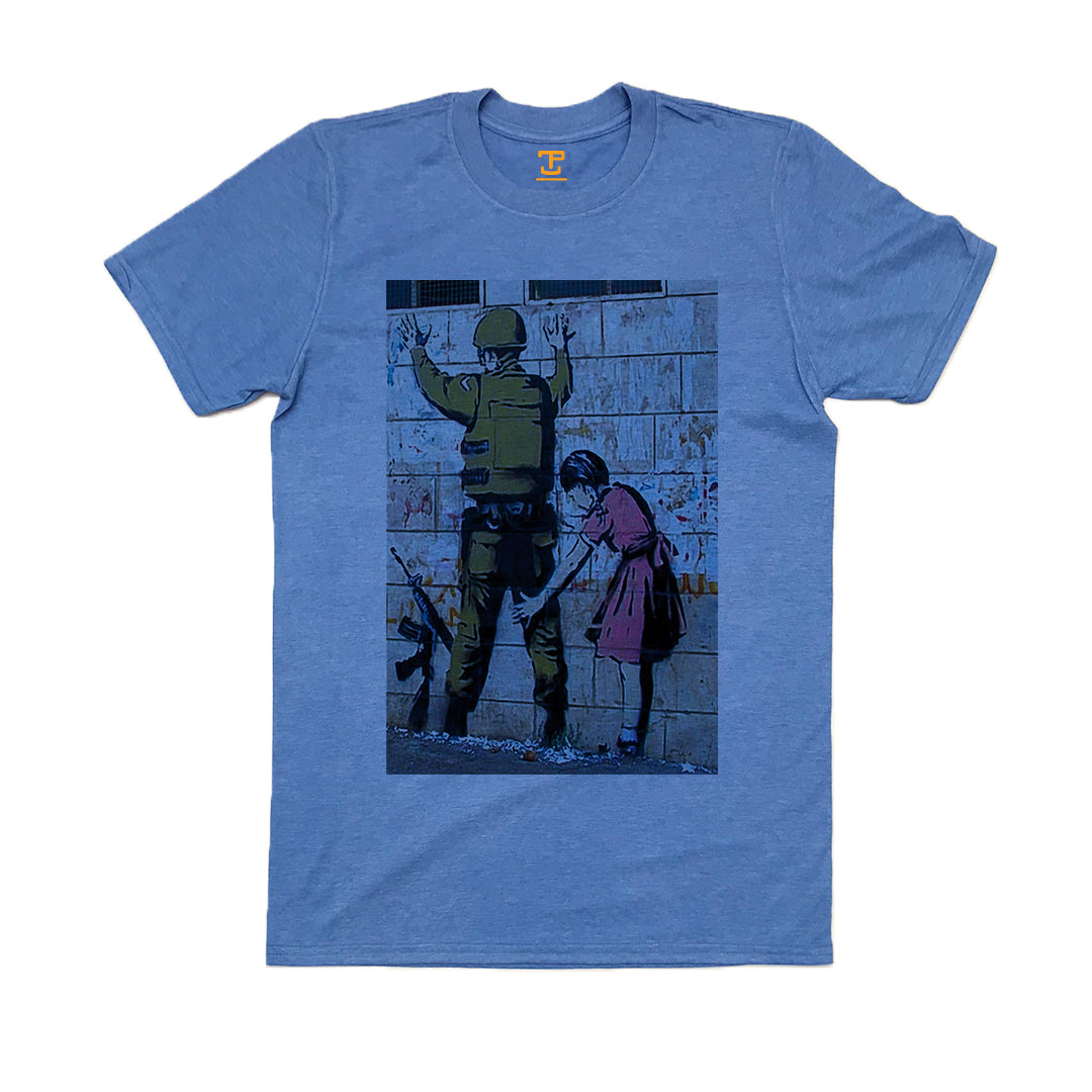 Banksy Searching Solderer Mens T-Shirt